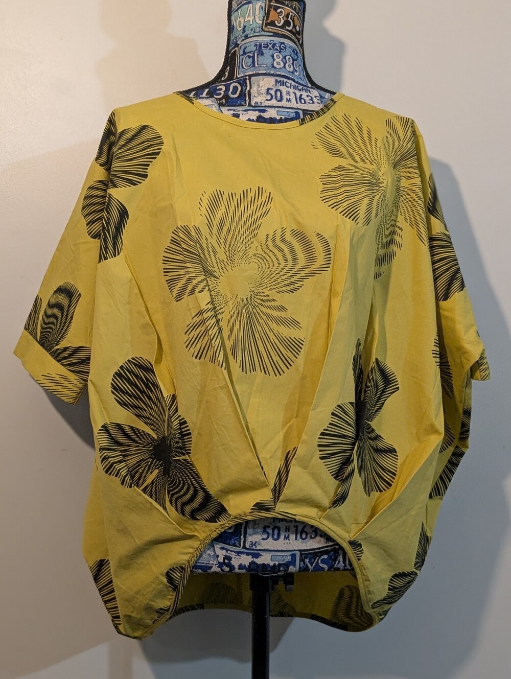 Patrizia Luca Women's Step Hem Printed Blouse NWOT